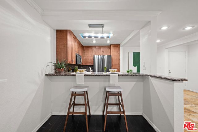 950 N Kings Road 160, West Hollywood, CA 90069