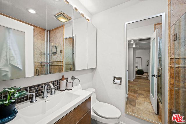 950 N Kings Road 160, West Hollywood, CA 90069