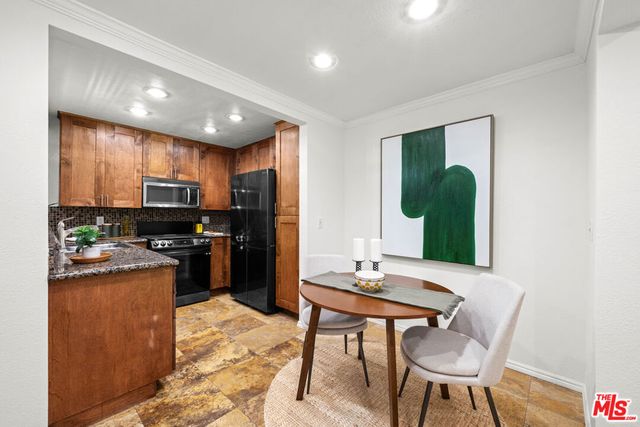 950 N Kings Road 160, West Hollywood, CA 90069