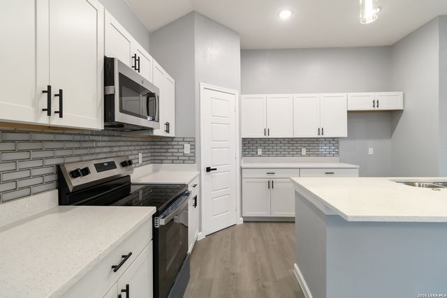 8919 Skip Jack, San Antonio, TX 78242