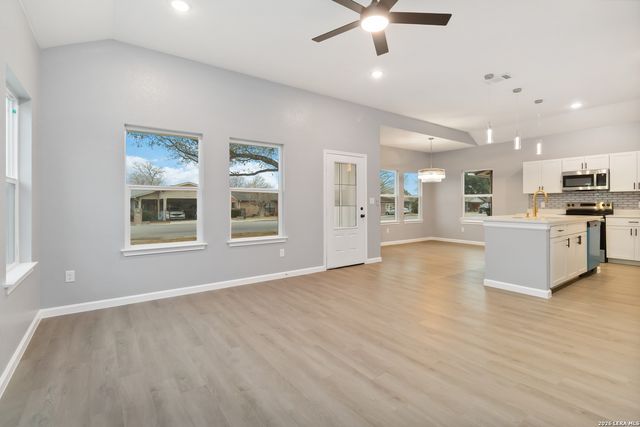 8919 Skip Jack, San Antonio, TX 78242