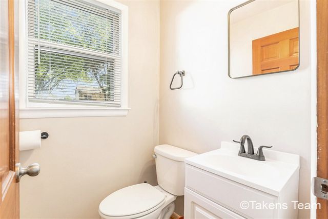 4223 Burton Street, Grand Rapids, MI 49546