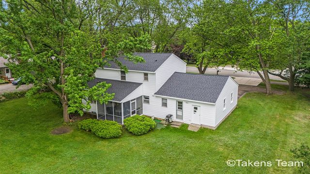 4223 Burton Street, Grand Rapids, MI 49546