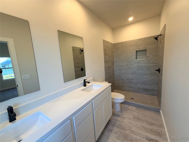 157 W 481 Road, Pryor, OK 74361