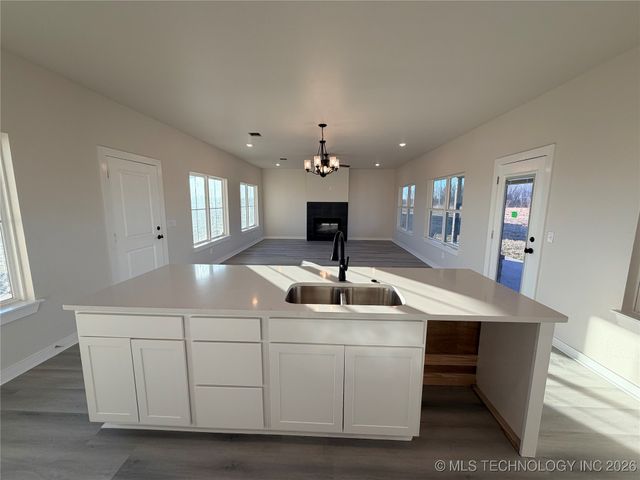 157 W 481 Road, Pryor, OK 74361