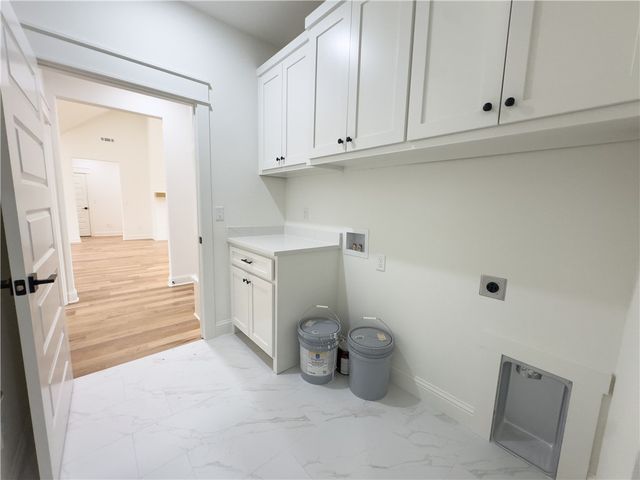 34 Newburgh Drive, Bella Vista, AR 72715