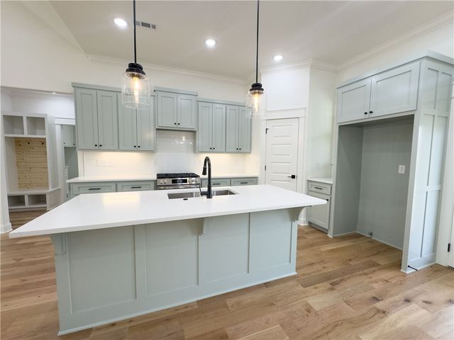 34 Newburgh Drive, Bella Vista, AR 72715