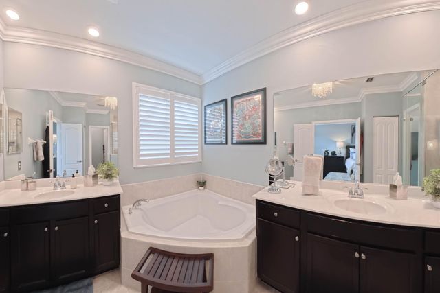 5590 Sandbirch Way, Lake Worth, FL 33463