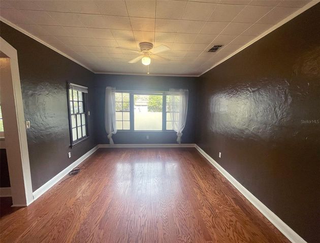 745 NE 10TH AVENUE, Gainesville, FL 32601