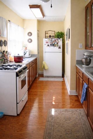 745 NE 10TH AVENUE, Gainesville, FL 32601