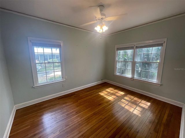 745 NE 10TH AVENUE, Gainesville, FL 32601