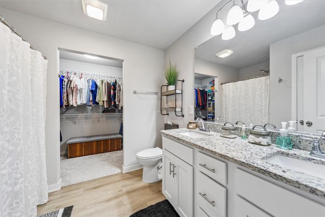 700 Patchett Drive NE, Mitchellville, IA 50169