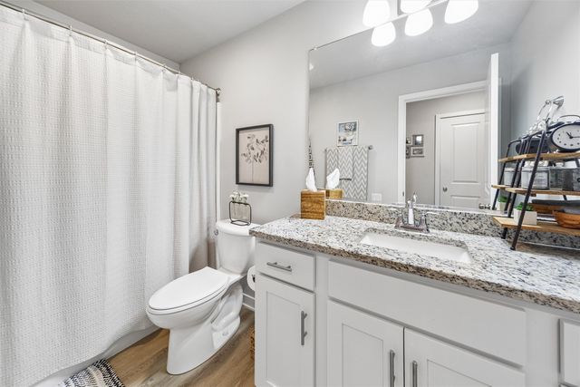 700 Patchett Drive NE, Mitchellville, IA 50169