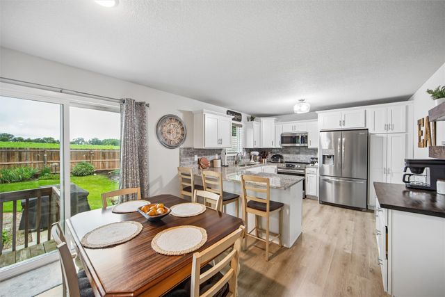 700 Patchett Drive NE, Mitchellville, IA 50169