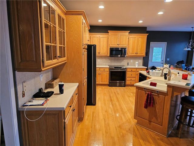 8401 Harbinger Street, Lenexa, KS 66219