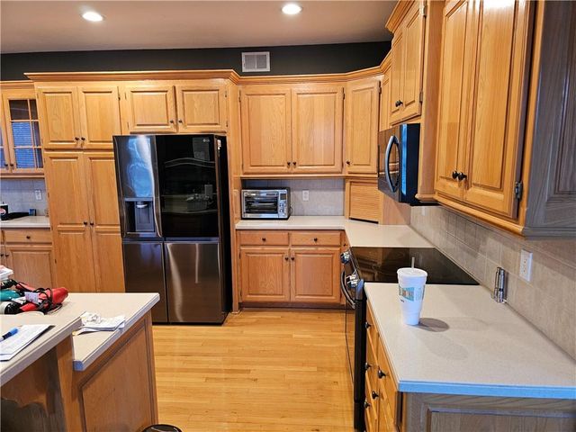 8401 Harbinger Street, Lenexa, KS 66219