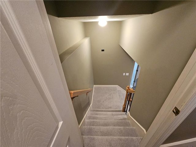 8401 Harbinger Street, Lenexa, KS 66219