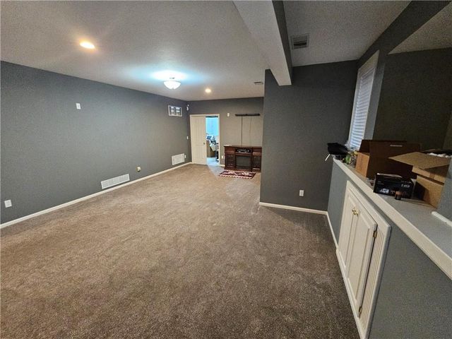 8401 Harbinger Street, Lenexa, KS 66219