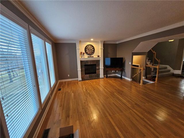 8401 Harbinger Street, Lenexa, KS 66219