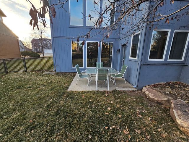 8401 Harbinger Street, Lenexa, KS 66219