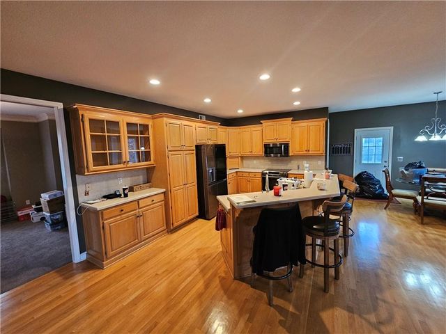 8401 Harbinger Street, Lenexa, KS 66219