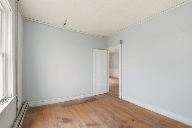 42 Main Road, Tiverton, RI 02878