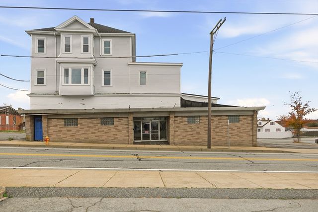 42 Main Road, Tiverton, RI 02878