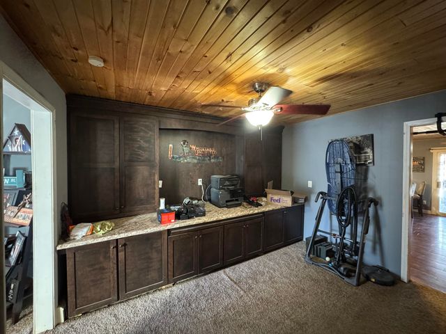 214 HUDSON AVE, Hallsville, MO 65255