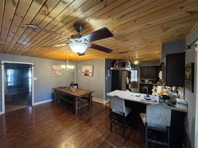 214 HUDSON AVE, Hallsville, MO 65255