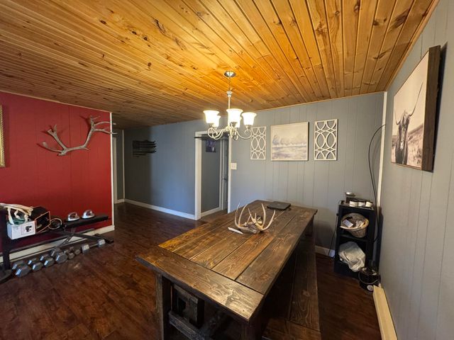 214 HUDSON AVE, Hallsville, MO 65255