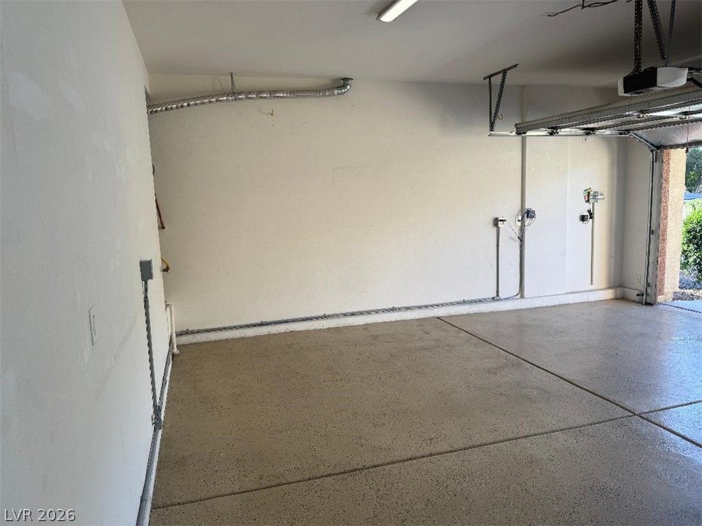3065 Conquista Court, Las Vegas, NV 89121 — photo 2