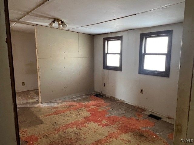 6 Mayberry Place, New Hartford, NY 13413