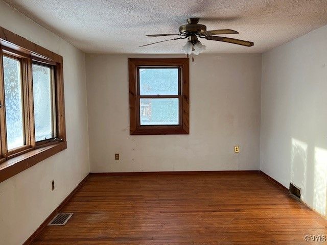 6 Mayberry Place, New Hartford, NY 13413