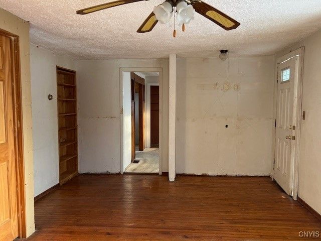 6 Mayberry Place, New Hartford, NY 13413