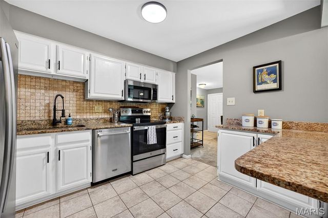 1629 Walpole Drive D, Chesterfield, MO 63017