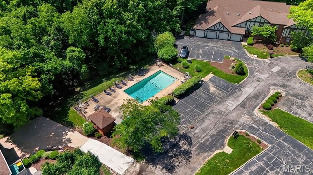 1629 Walpole Drive D, Chesterfield, MO 63017