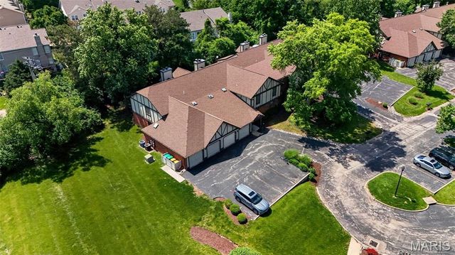1629 Walpole Drive D, Chesterfield, MO 63017