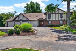 1629 Walpole Drive D, Chesterfield, MO 63017