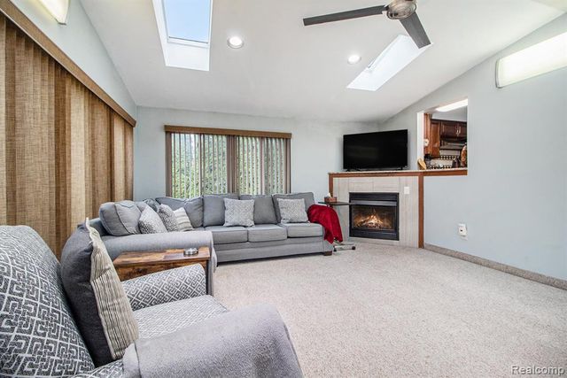 23840 Brentwood Drive, Trenton, MI 48183