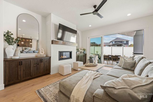 12530 S Lenora Pl., Nampa, ID 83686