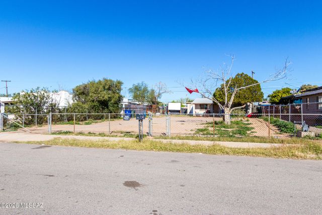 244 W Missouri Street, Tucson, AZ 85714