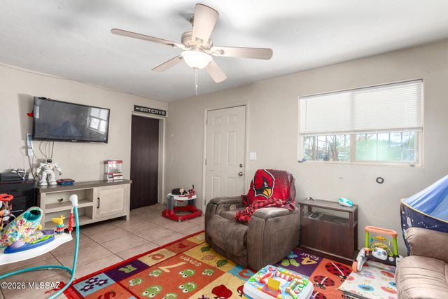 244 W Missouri Street, Tucson, AZ 85714