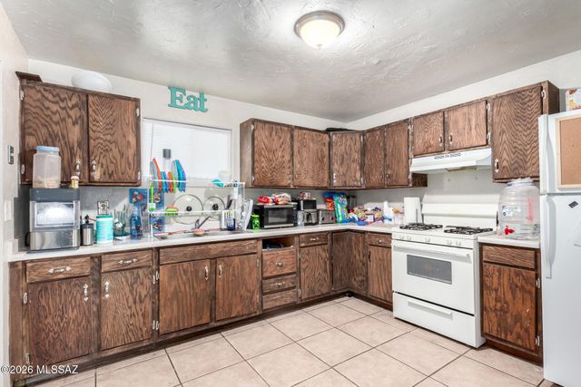 244 W Missouri Street, Tucson, AZ 85714