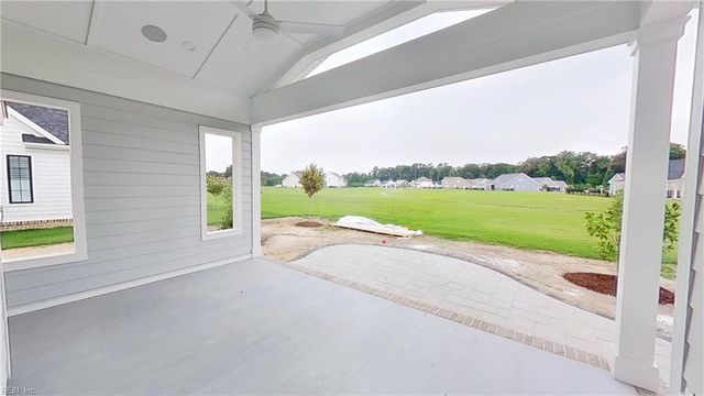 27 River Edge DR, Suffolk, VA 23433