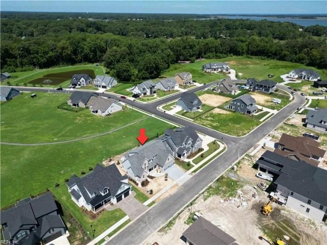 27 River Edge DR, Suffolk, VA 23433