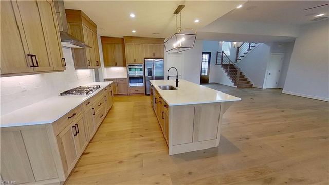 27 River Edge DR, Suffolk, VA 23433