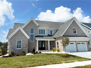27 River Edge DR, Suffolk, VA 23433