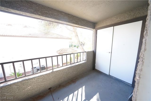 2606 South Durango Drive 264, Las Vegas, NV 89117