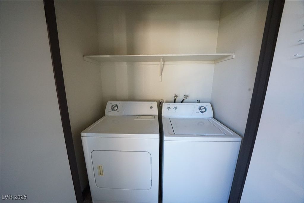 Image 15 of property listing at 2606 South Durango Drive 264, Las Vegas, NV 89117