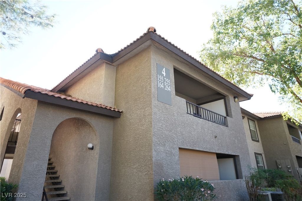 Image 2 of property listing at 2606 South Durango Drive 264, Las Vegas, NV 89117